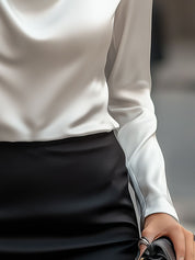 LaBellaa's Elegante Satijnen Blouse met Watervalhals voor Dames